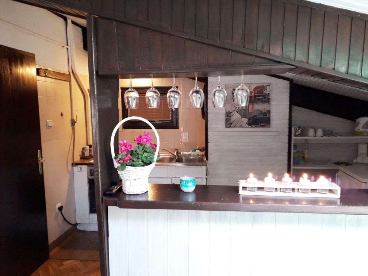 Potkrovlje ヴルシャツ エクステリア 写真
